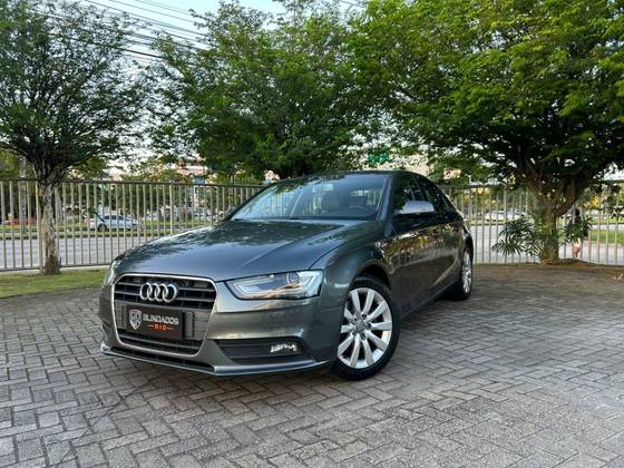 AUDI A4 2.0 TFSI AMBIENTE 183CV GASOLINA 4P MULTITRONIC AUDI A4 2.0 TFSI AMBIENTE 183CV GASOLINA 4P MULTITRONIC
